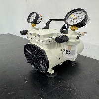 Welch Vacuum Pump image 1
